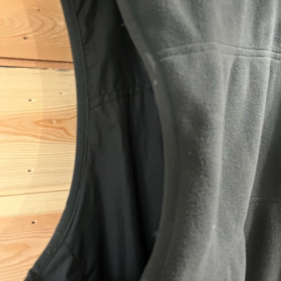 The North Face Men’s Reversible Vest Black / GraySize XL - Picture 7 of 9